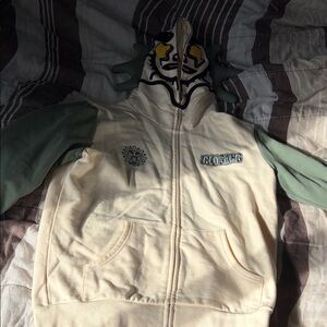 Cream and Green Men's Zip-Up Sweater